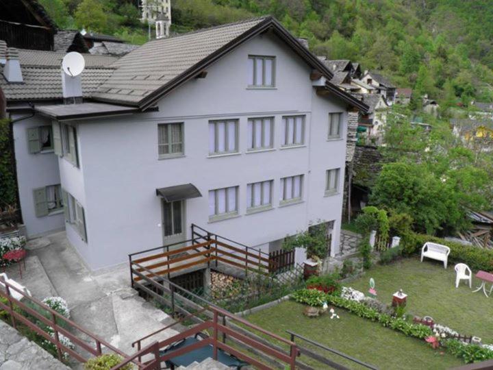 Casa Vacanza Pizzo Camino Calasca-Castiglione Exteriör bild